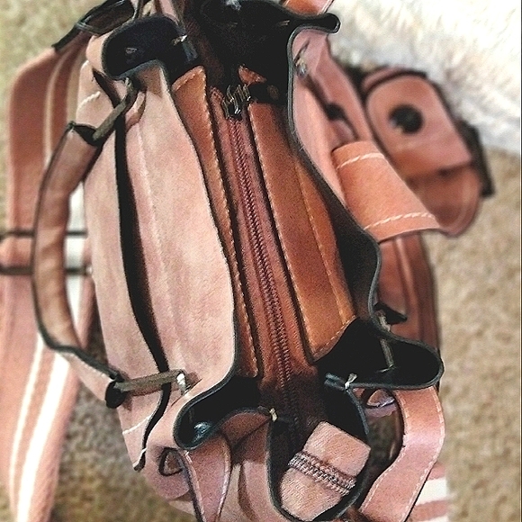 Handbag - Picture 7 of 10